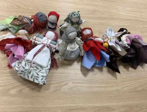 Warsztaty arteterapeutyczne - wykonane lalki