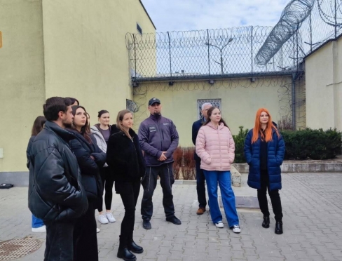 Spotkanie członków Naukowego Koła Resocjalizacji „ReStart” z kadrą penitencjarną Zakładu Karnego w Iławie